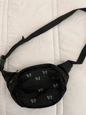 Jansport Black Fanny pack Bow Accent Waist Bag